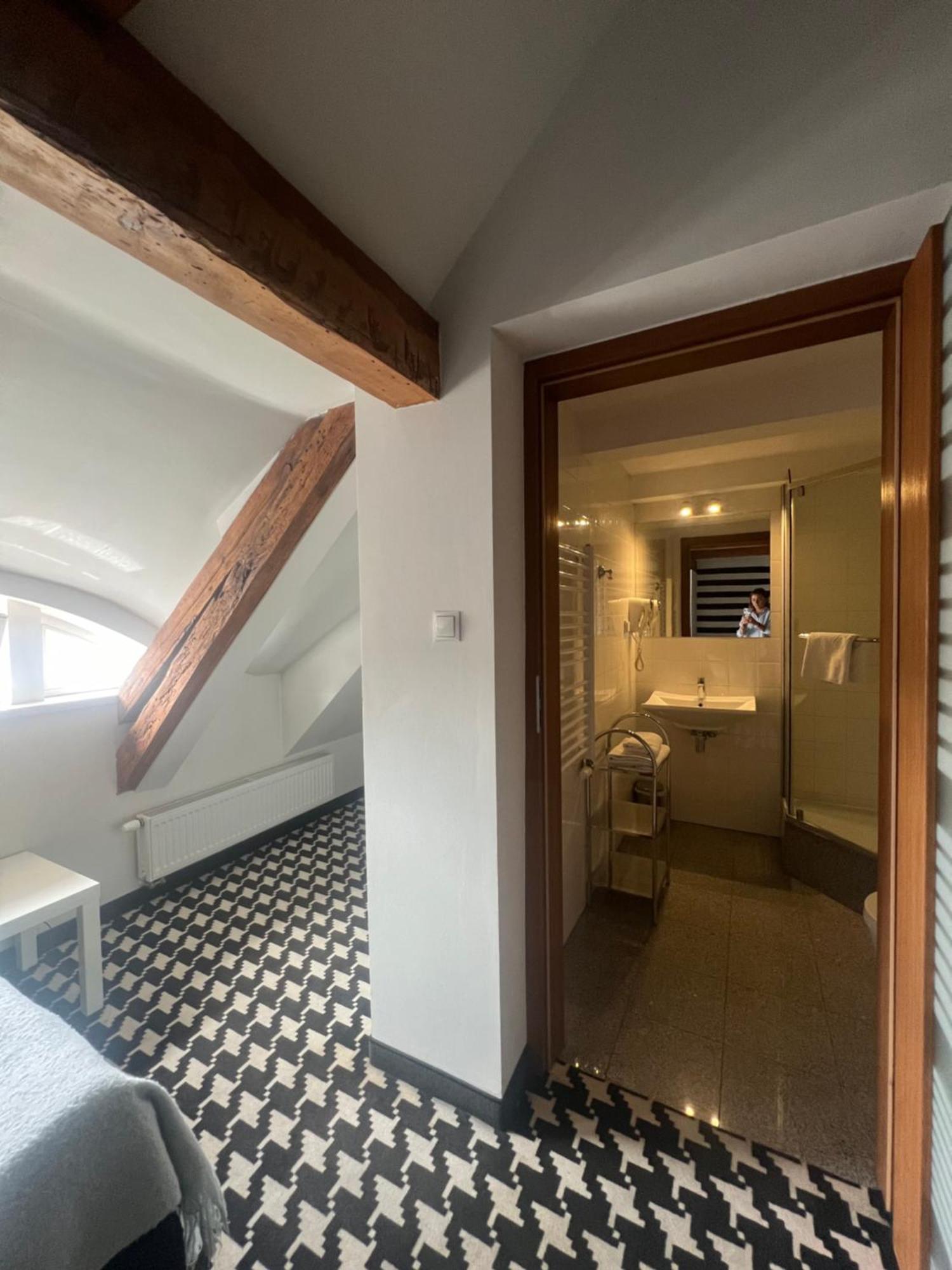 Hostel Plac Kolegiacki Poznań Kültér fotó