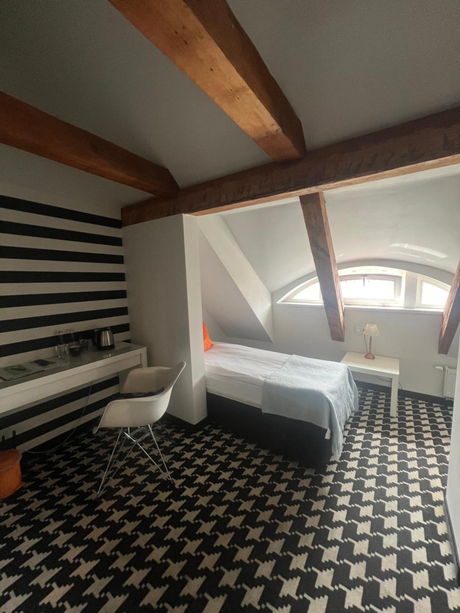 Hostel Plac Kolegiacki Poznań Kültér fotó